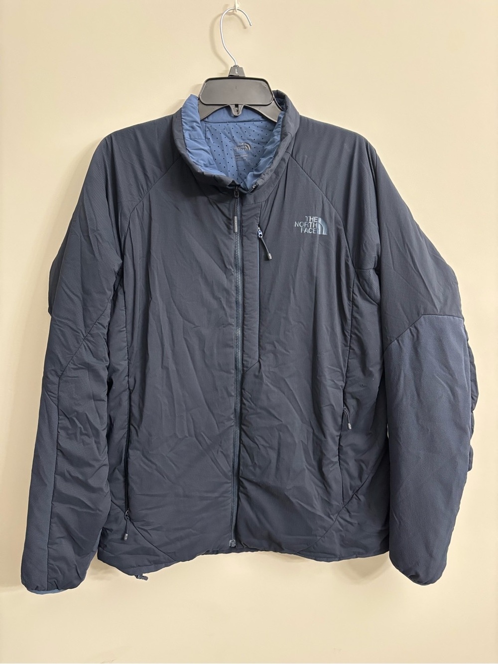 The North Face Men's Dark Navy Insulated Puffer Jacket